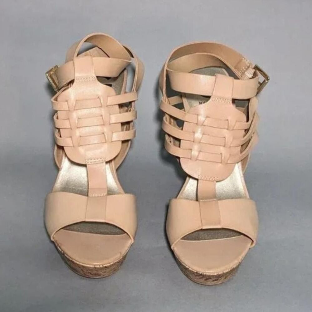 Guess Women's Tan Footwear